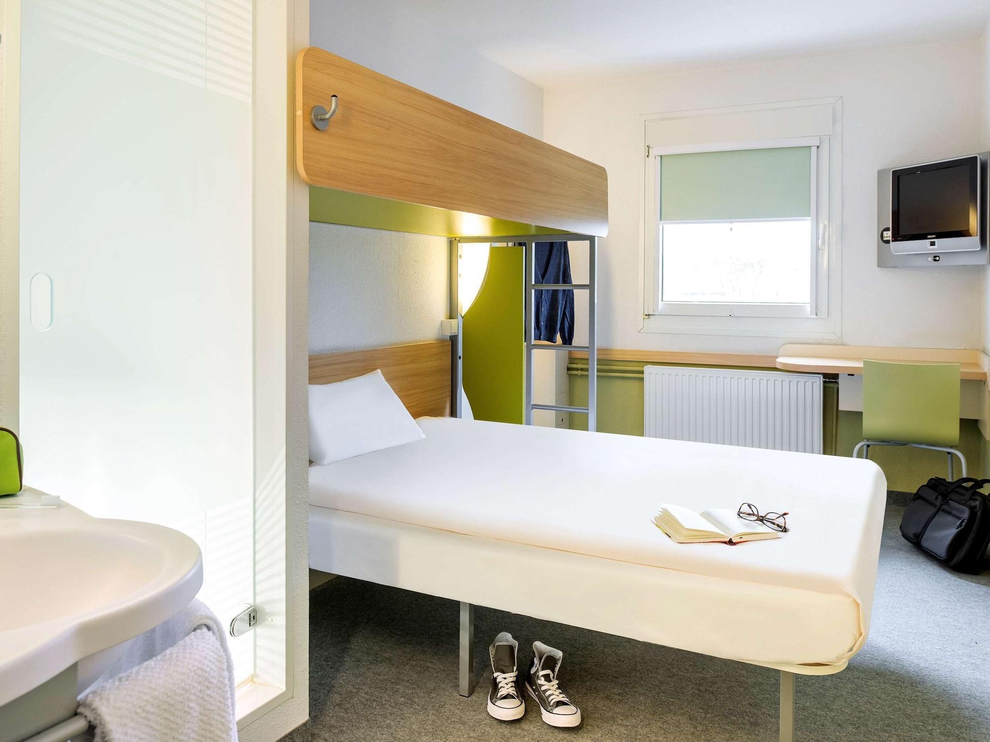 Ibis Budget Montauban Les Chaumes Buitenkant foto