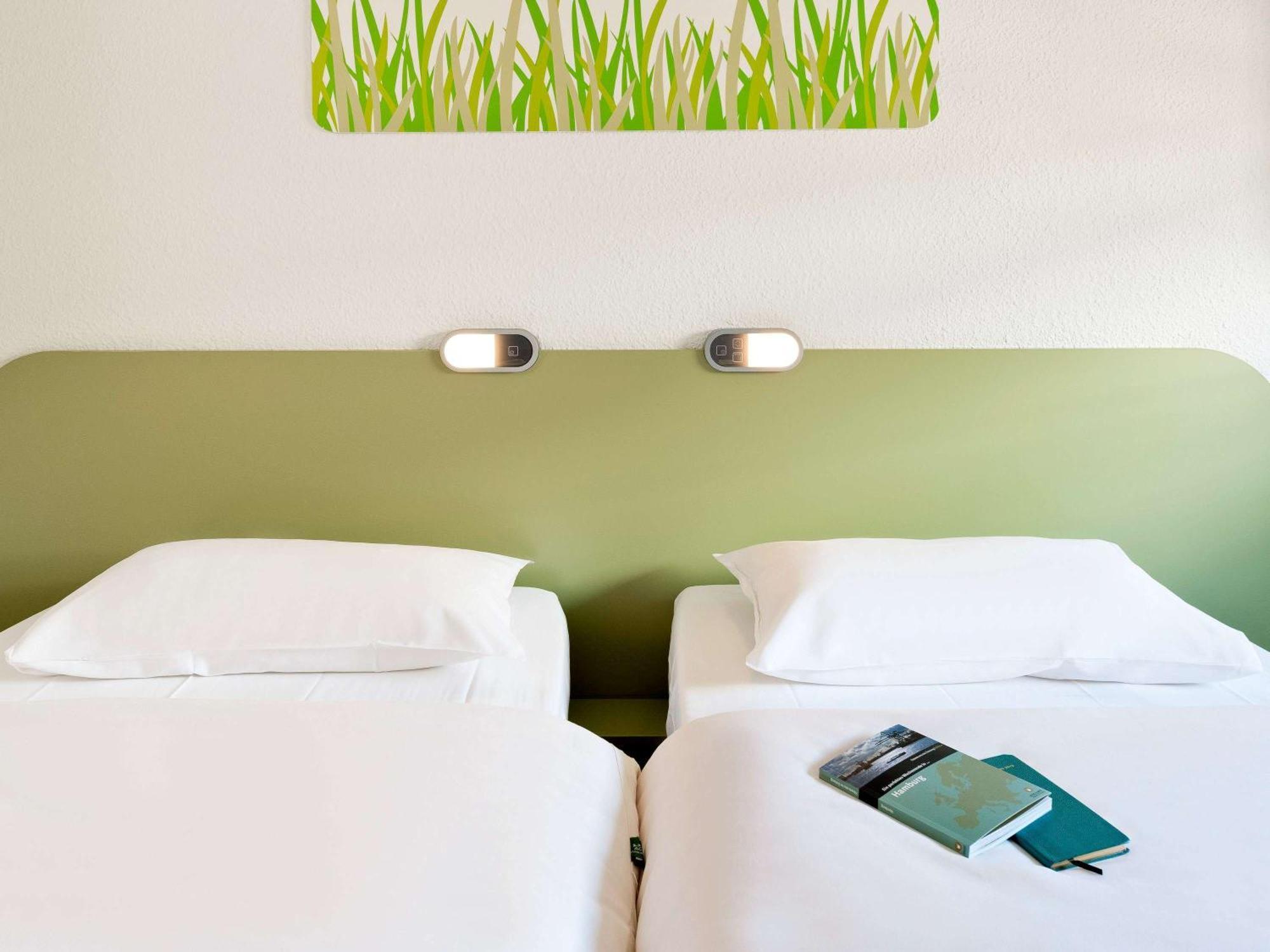 Ibis Budget Montauban Les Chaumes Buitenkant foto
