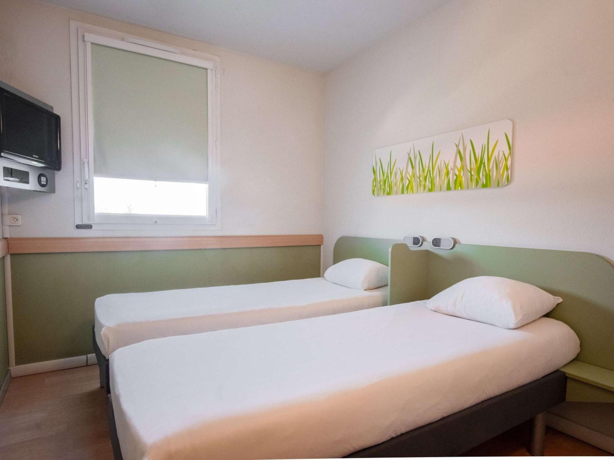 Ibis Budget Montauban Les Chaumes Buitenkant foto