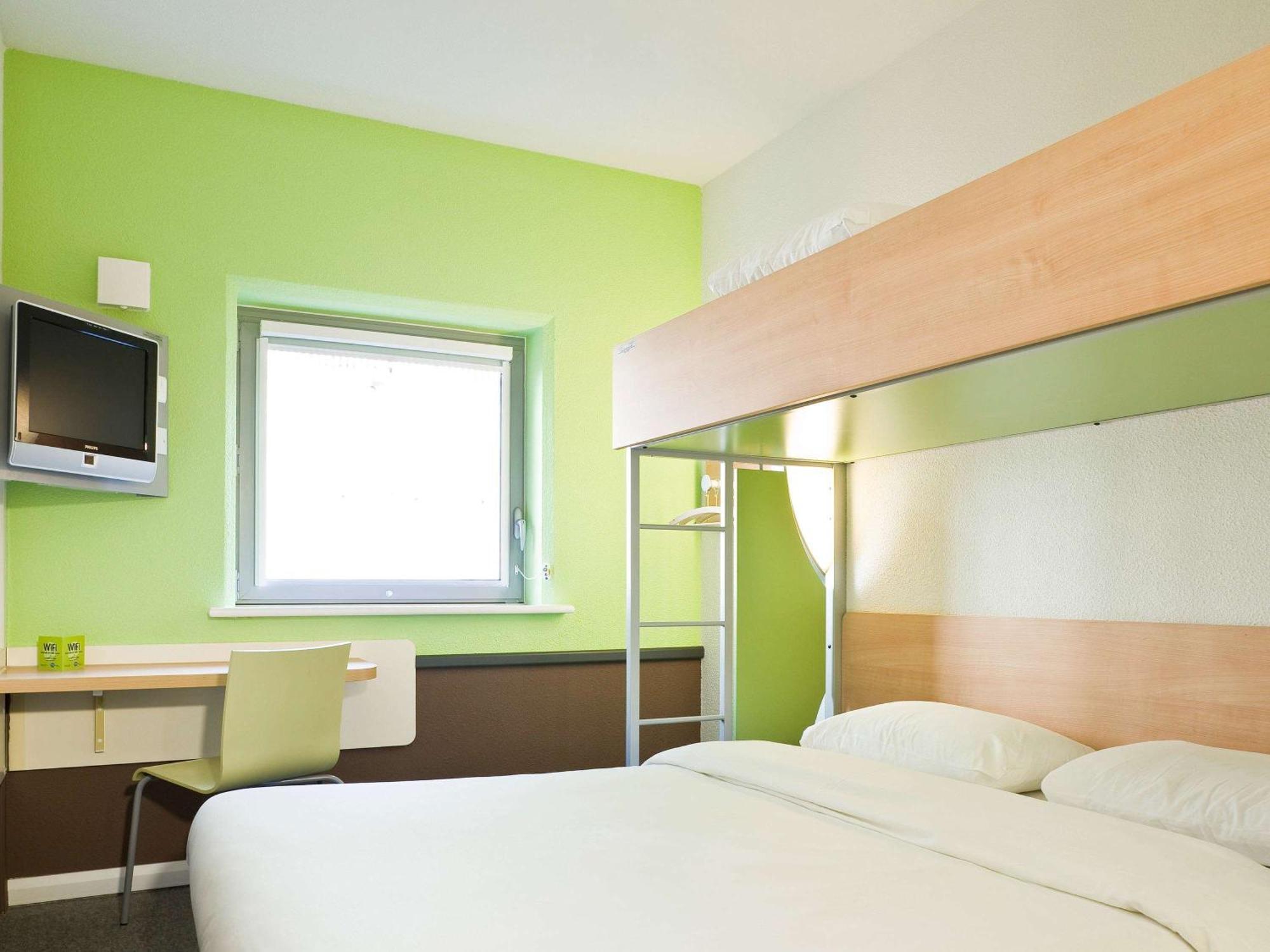 Ibis Budget Montauban Les Chaumes Buitenkant foto