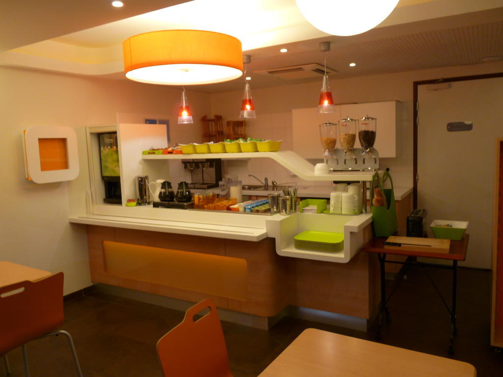 Ibis Budget Montauban Les Chaumes Buitenkant foto