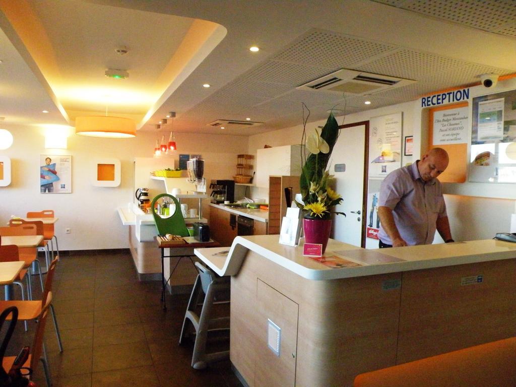 Ibis Budget Montauban Les Chaumes Buitenkant foto