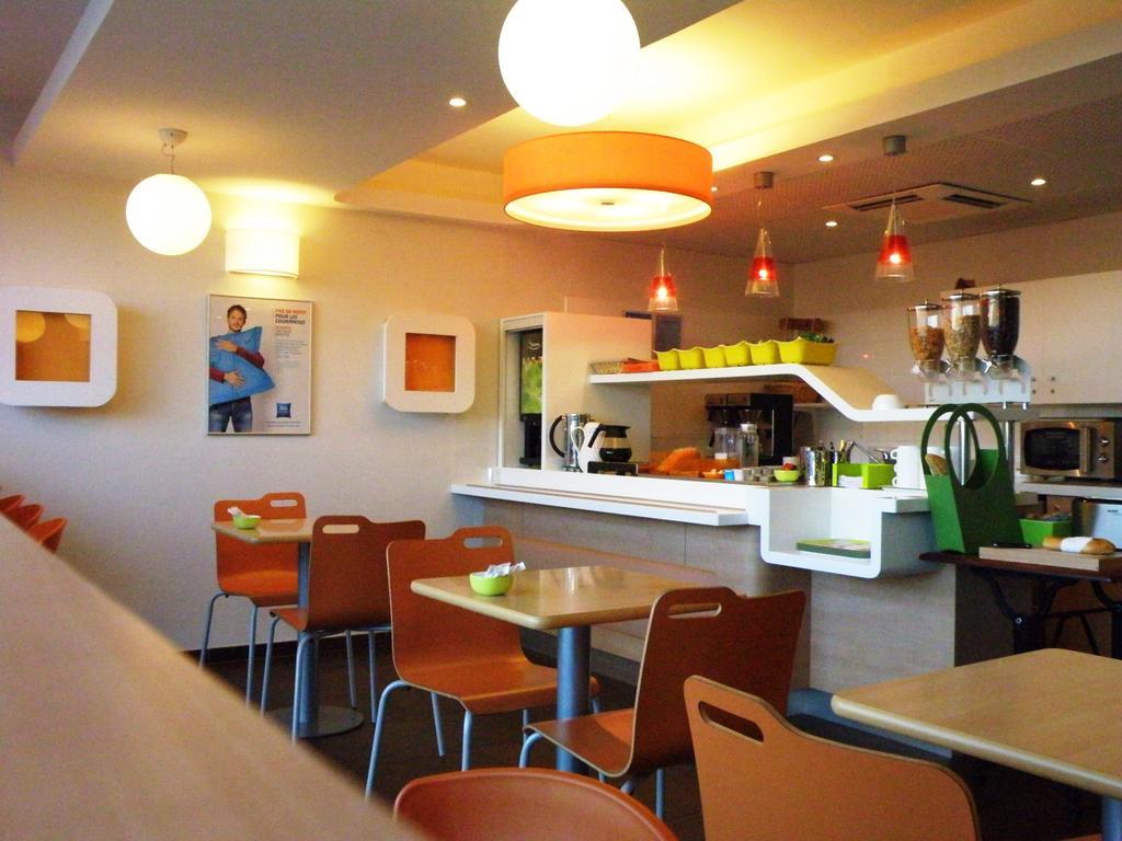 Ibis Budget Montauban Les Chaumes Buitenkant foto
